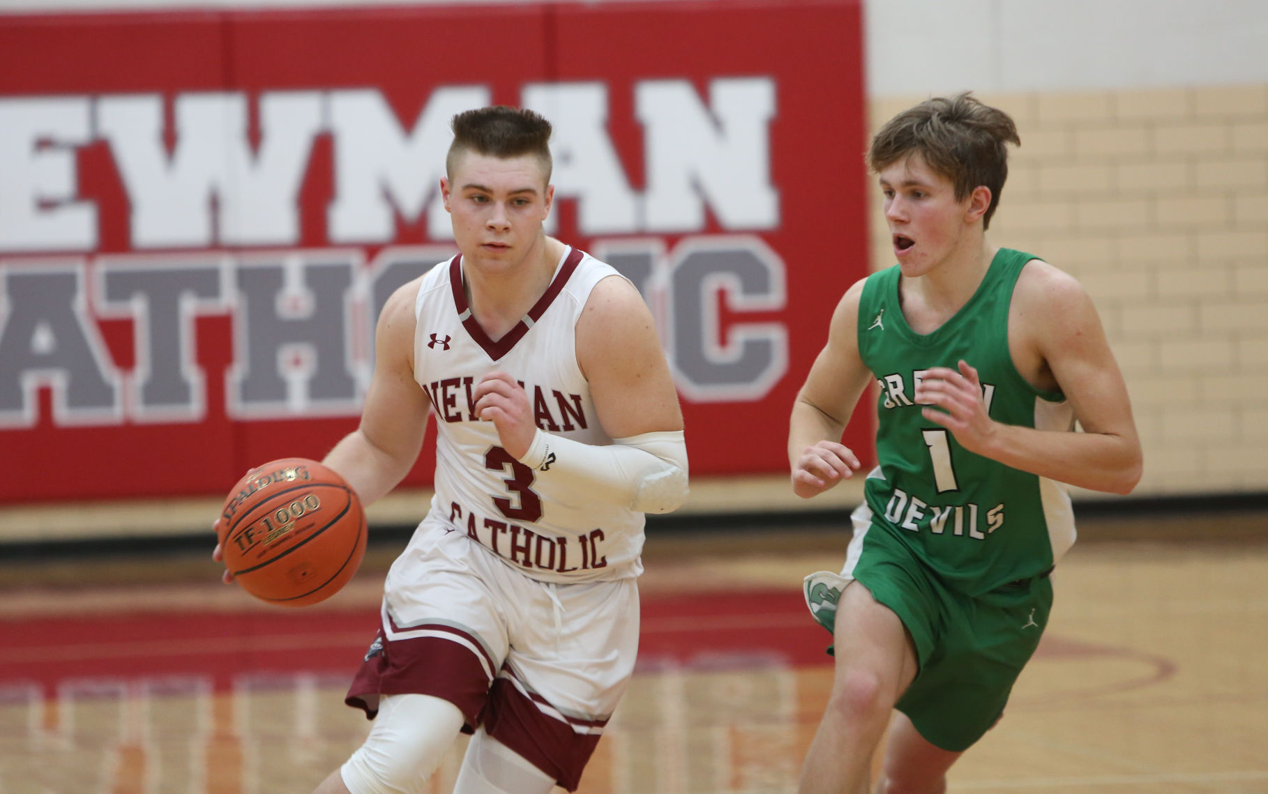 Newman Catholic boys basketball vs Osage - Burt